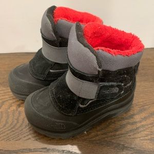 The North Face kids snow boots (unisex) US7